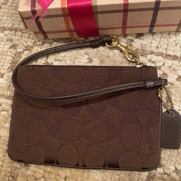 COACH® Outlet | Corner Zip Wristlet In Signature Canvas With  COACH Signature Canvas Brown Corner Zip Wristlet